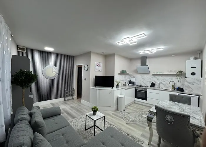 1 Bedroom Luxury Apartment