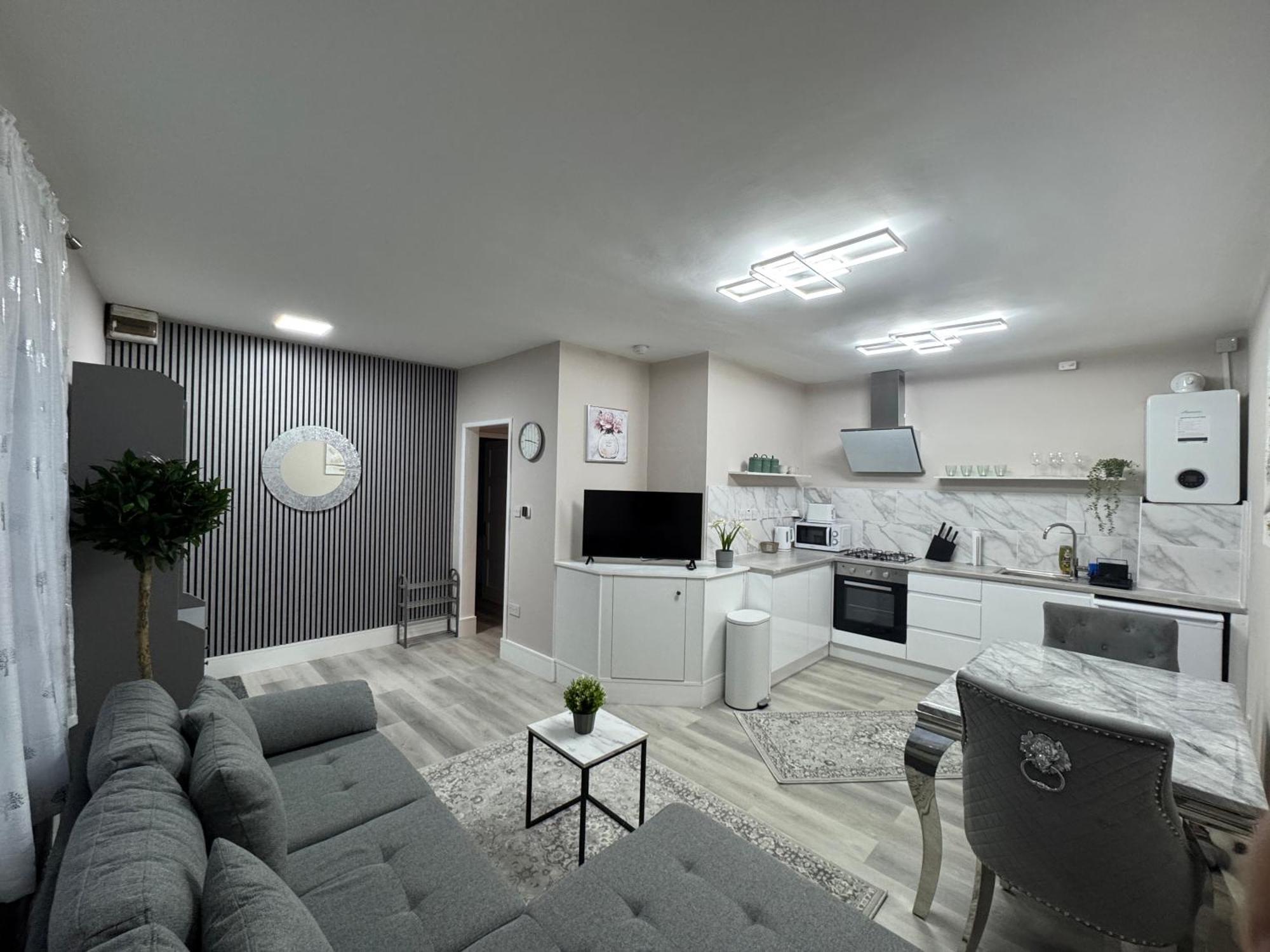 1 Bedroom Luxury Appartement *